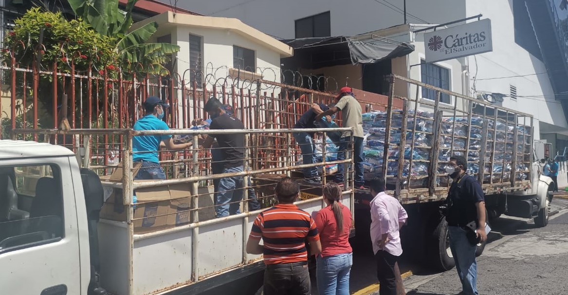entrega price y dinero 1 corta