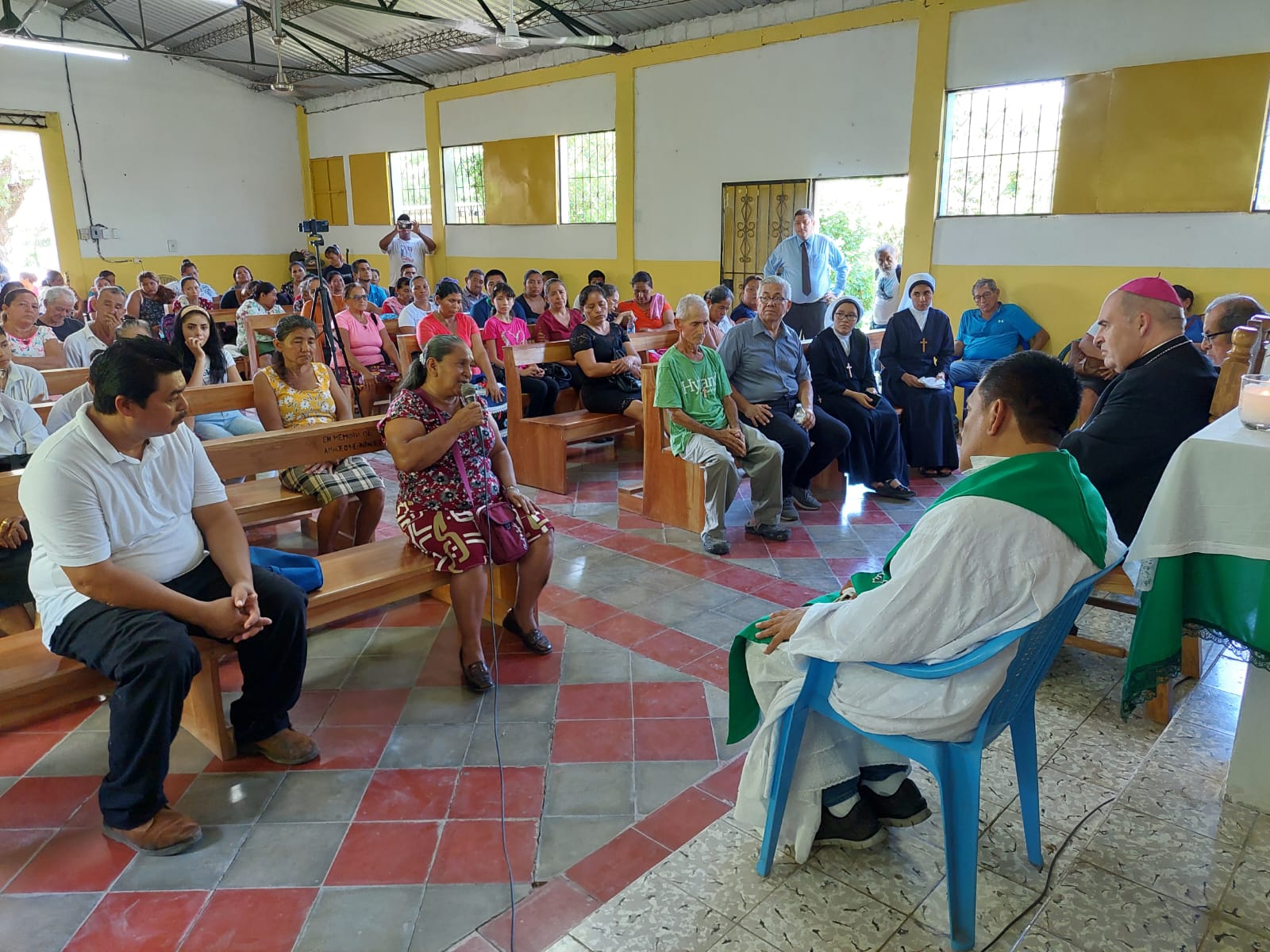 visita nuncio la ermita020724 9